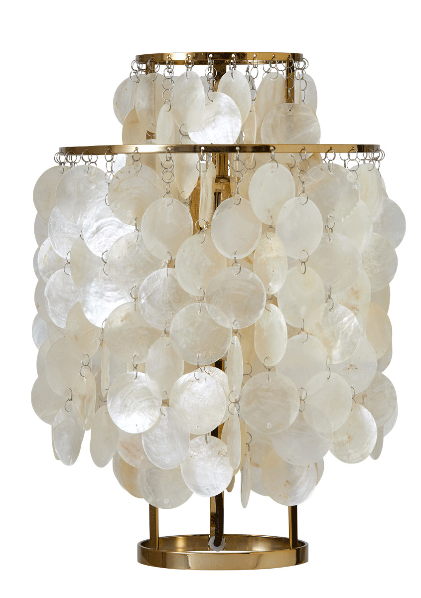 FUN 2TM Tischleuchte Messing von Verpan mit schimmernden Muschelscheiben und goldenem Gestell.