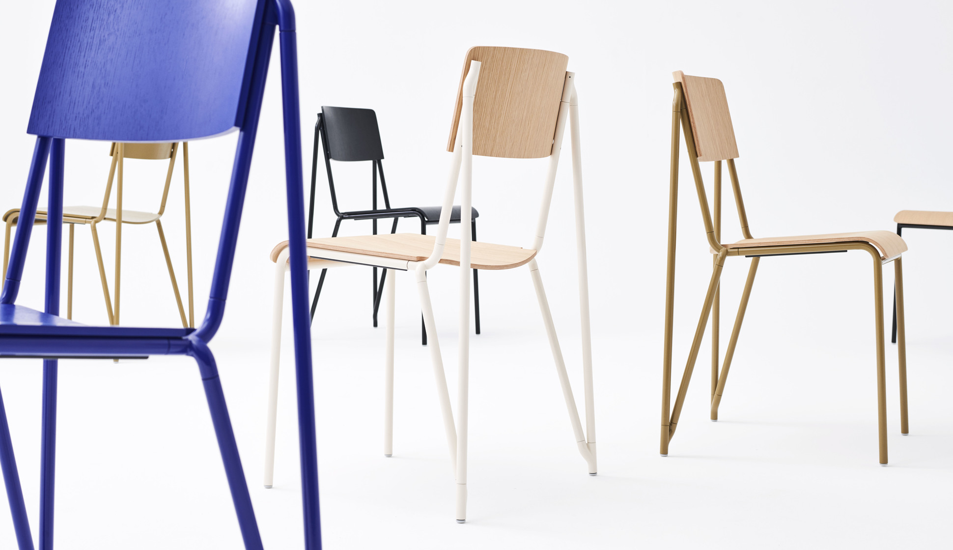 Petit Standard Stuhl DUNKLES BORDEAUX Hay EINZELSTÜCK