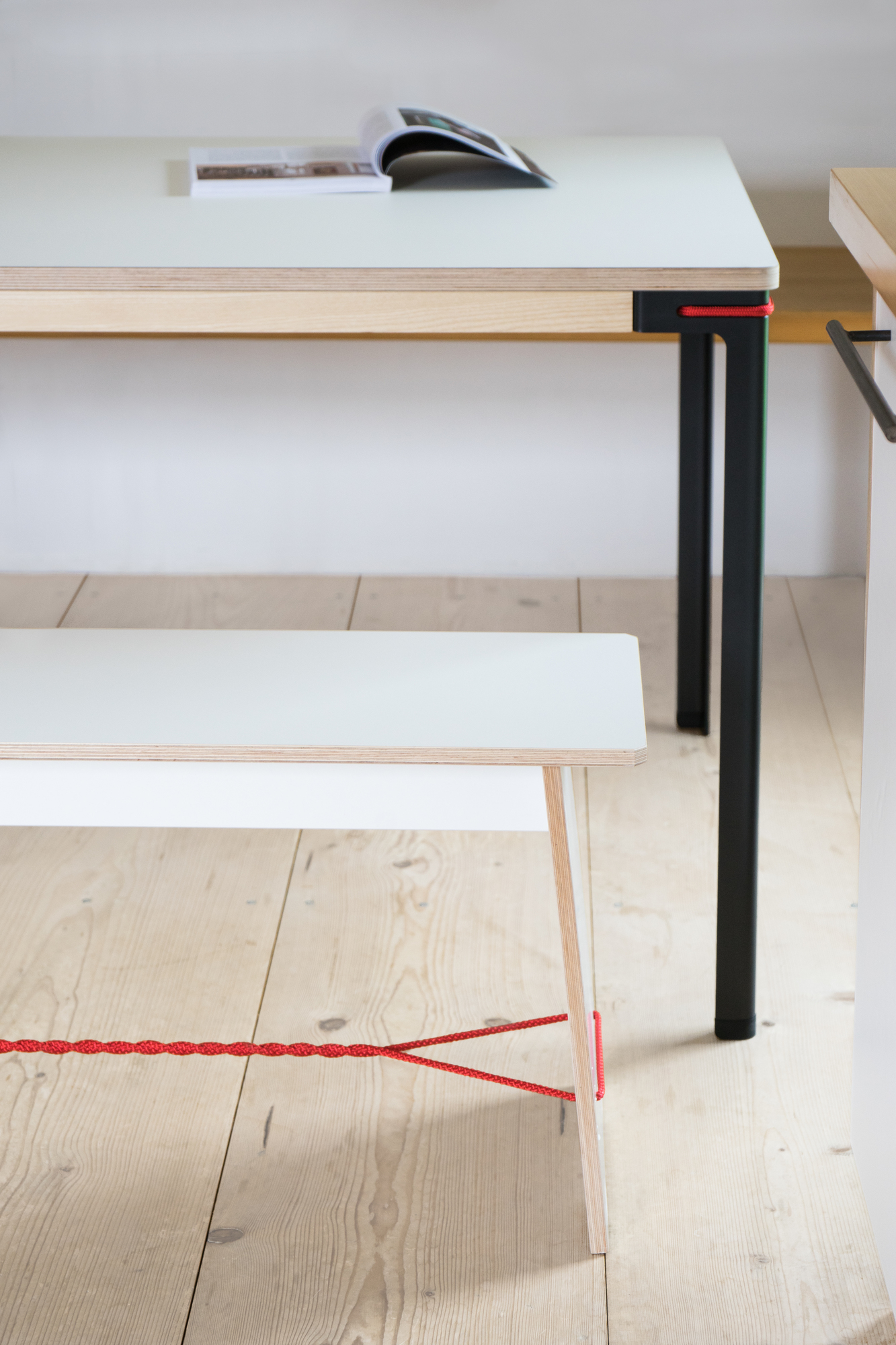 Langer Max Sitzbank 180 cm Nils Holger Moormann