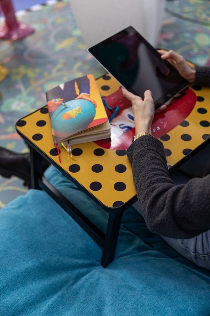 Toiletpaper Sofa Tray Tablett klappbar Seletti