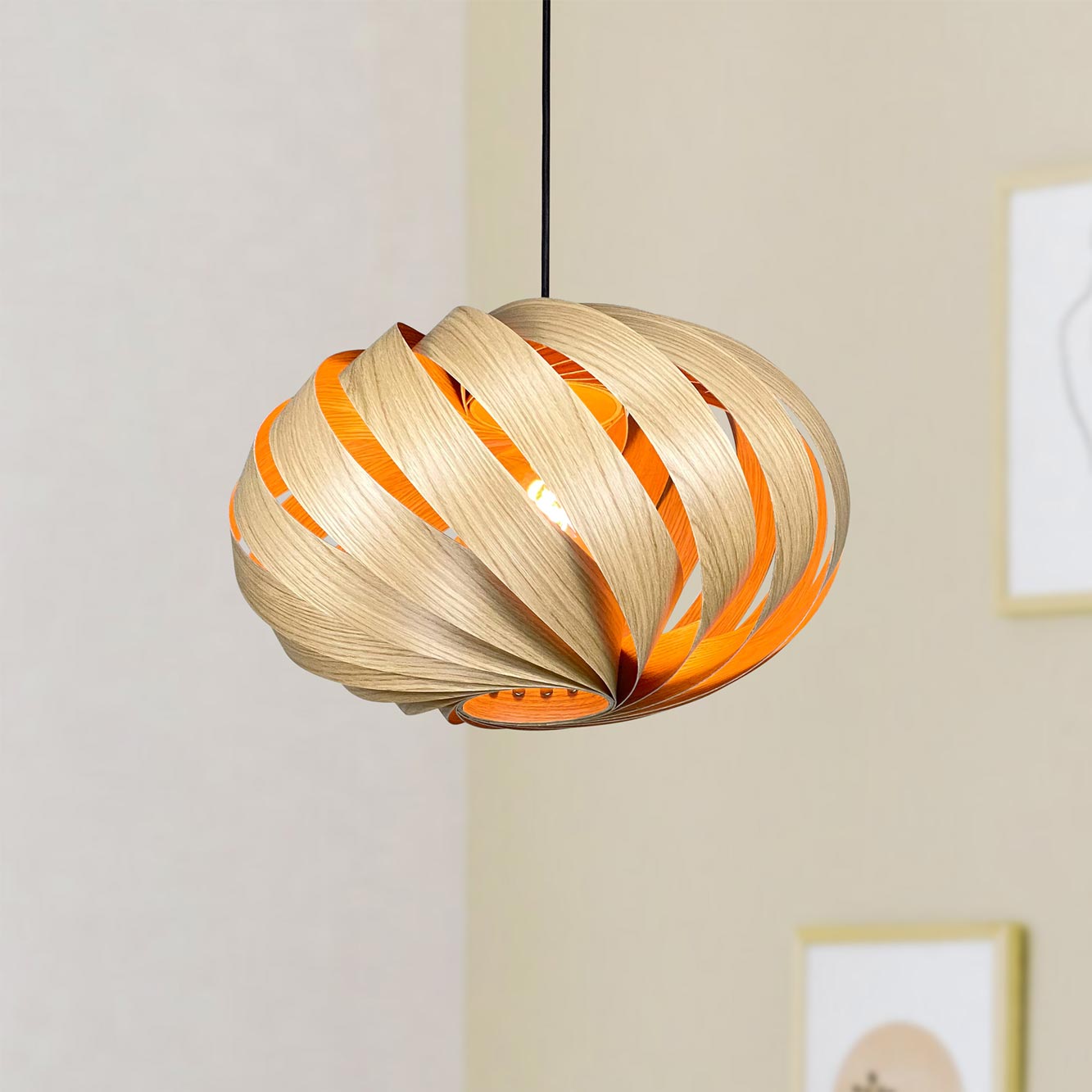 Serentia Hängeleuchte aus Eiche, Ø45 cm, moderne Holzlampe für Wohnzimmer und Esszimmer.