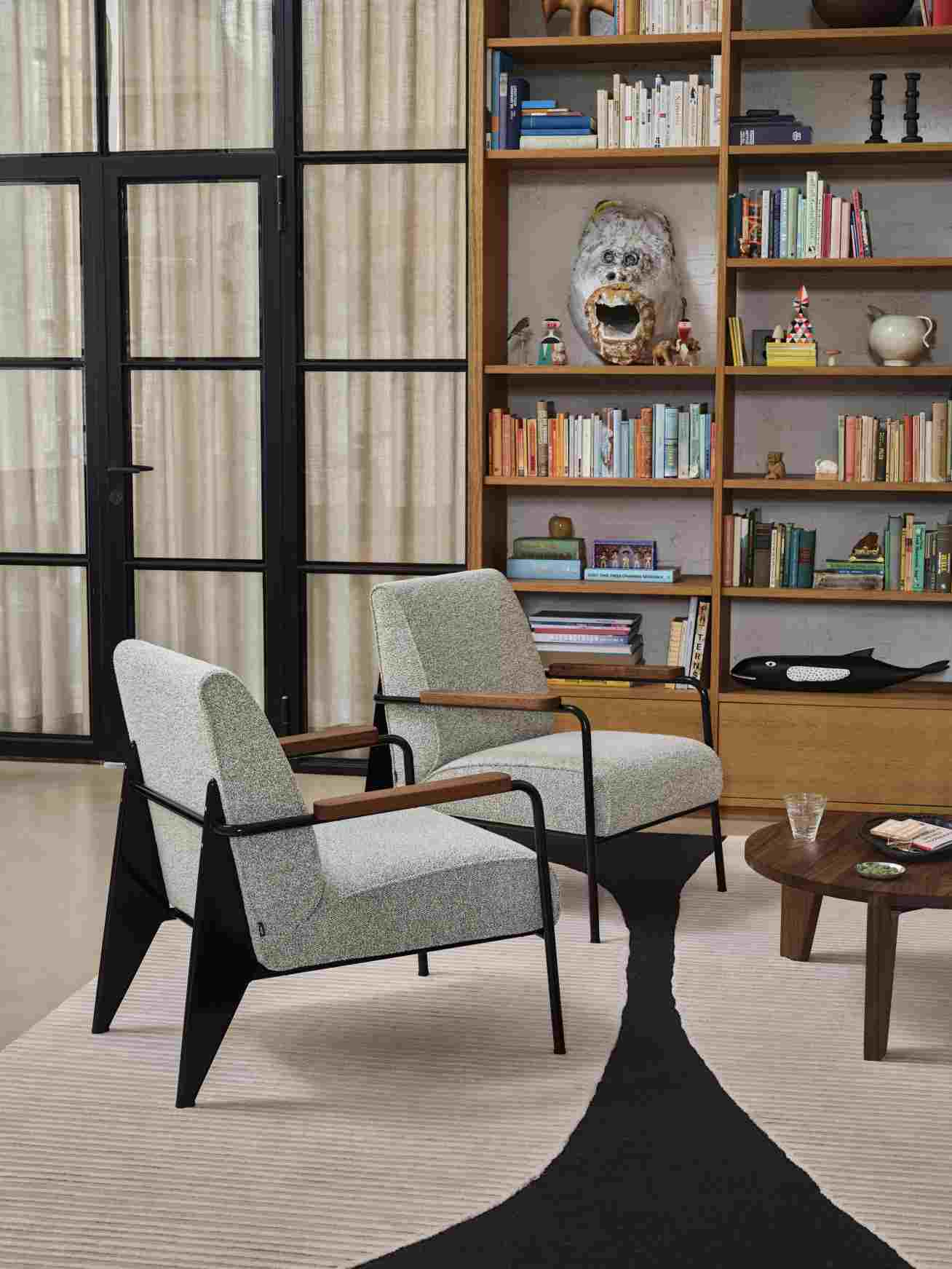 Eames House Whale Skulptur Esche Vitra 