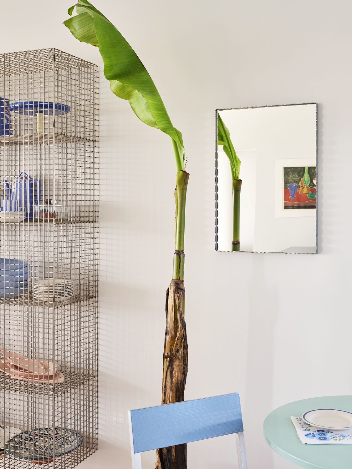 Rechteckiger Arcs Mirror Spiegel von Hay aus Edelstahl, 43 x 61 cm, im Interieur.