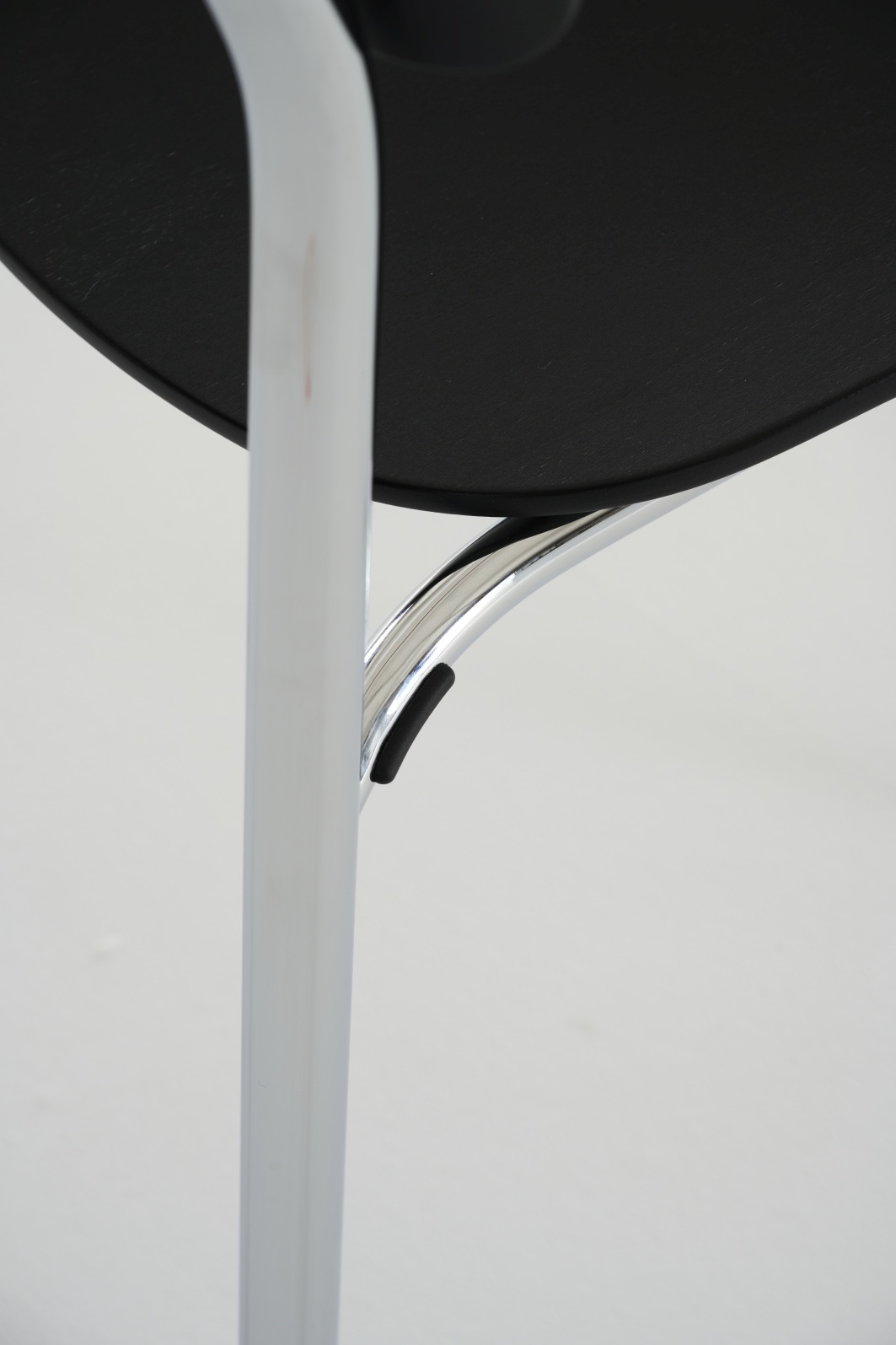 S 243 / S243 Stahlrohr Stuhl Thonet