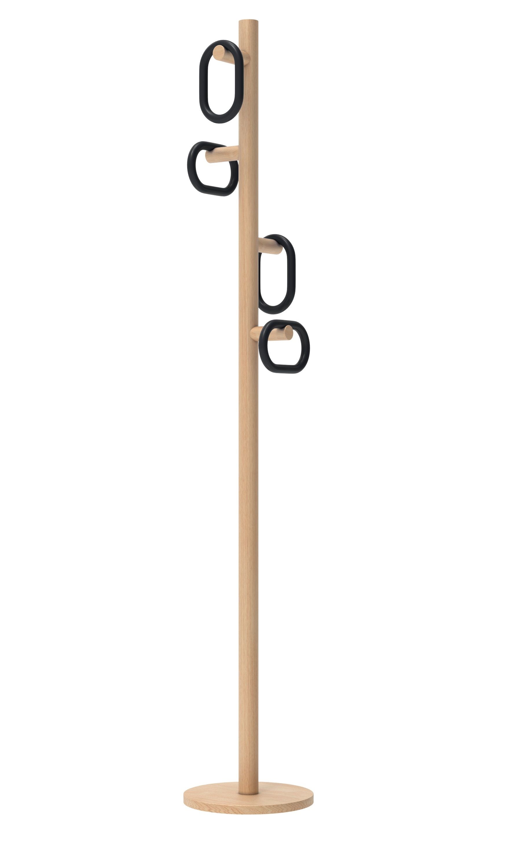 Fernand Coat Stand Kleiderständer von Hartô aus Eiche mit schwarzen Details. Moderner Garderobenständer für Flur und Diele.