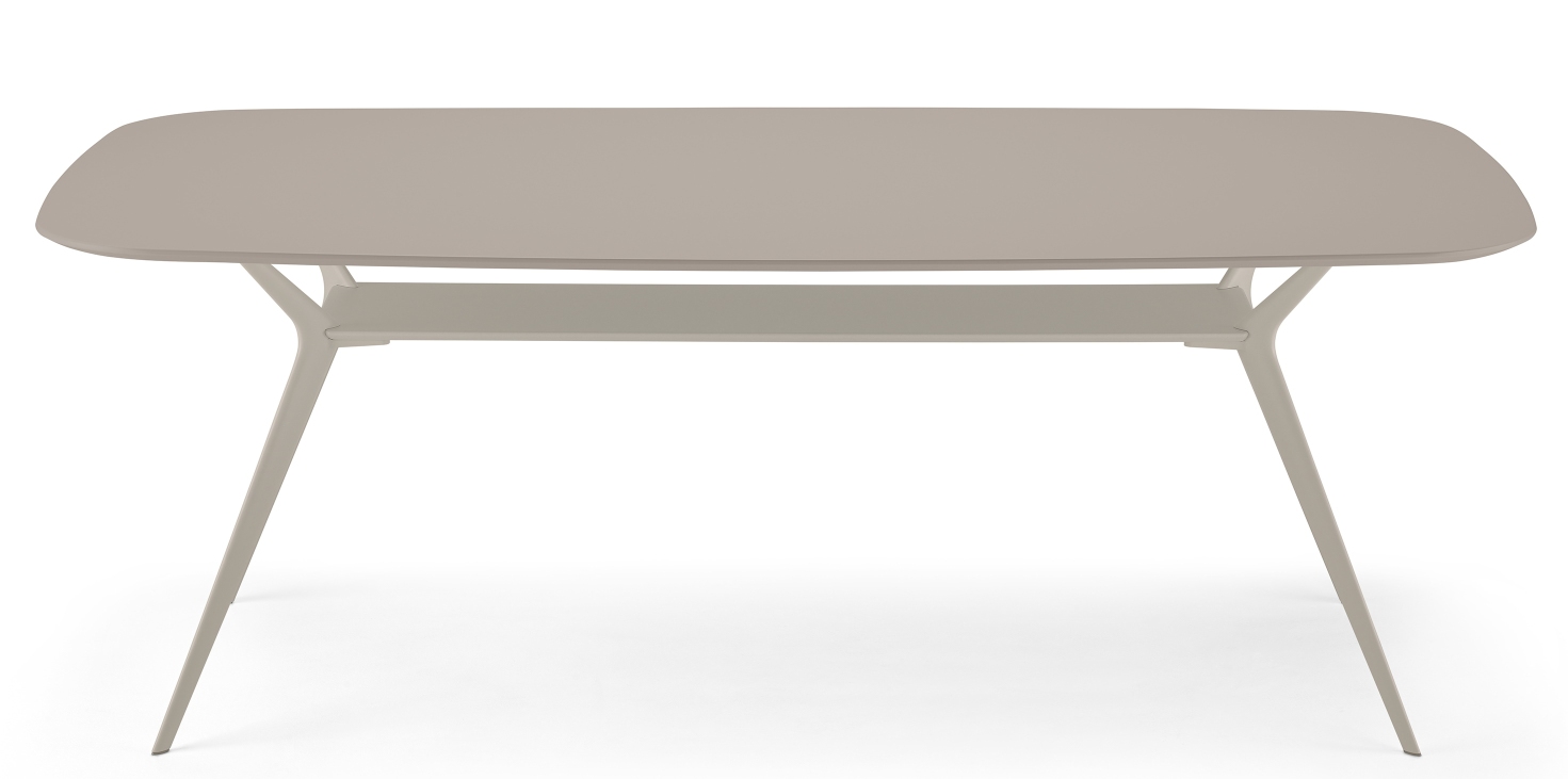 Biplane Tisch: Moderner Esstisch in Beige mit abgerundeten Ecken und filigranem Metallgestell.