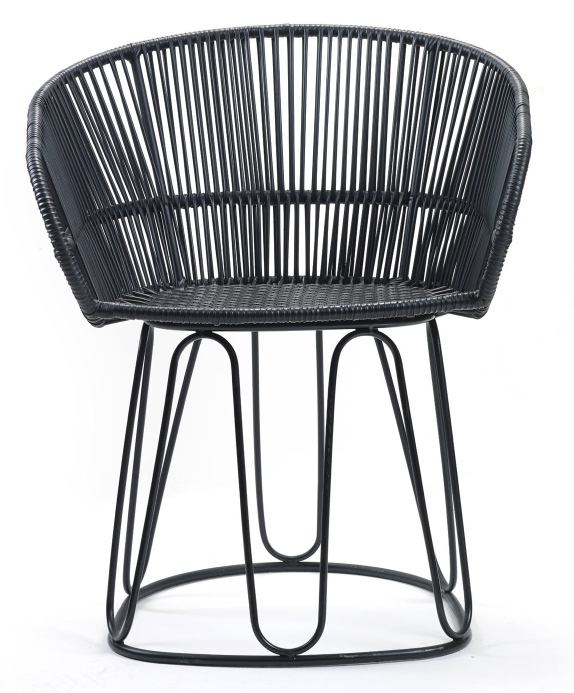 Schwarzer Circo Dining Chair von ames, ein moderner Outdoor-Stuhl mit filigranem Metallgestell.