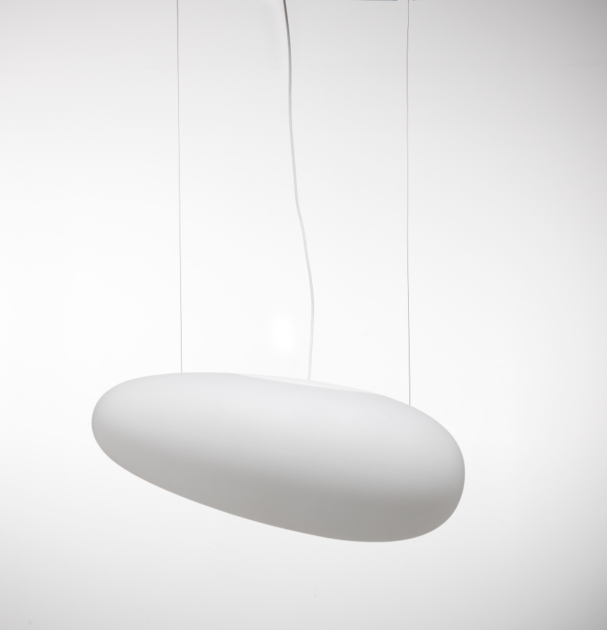 Weiße Avion Pendelleuchte von Fritz Hansen, moderne Hängelampe für Wohnzimmer und Esszimmer.