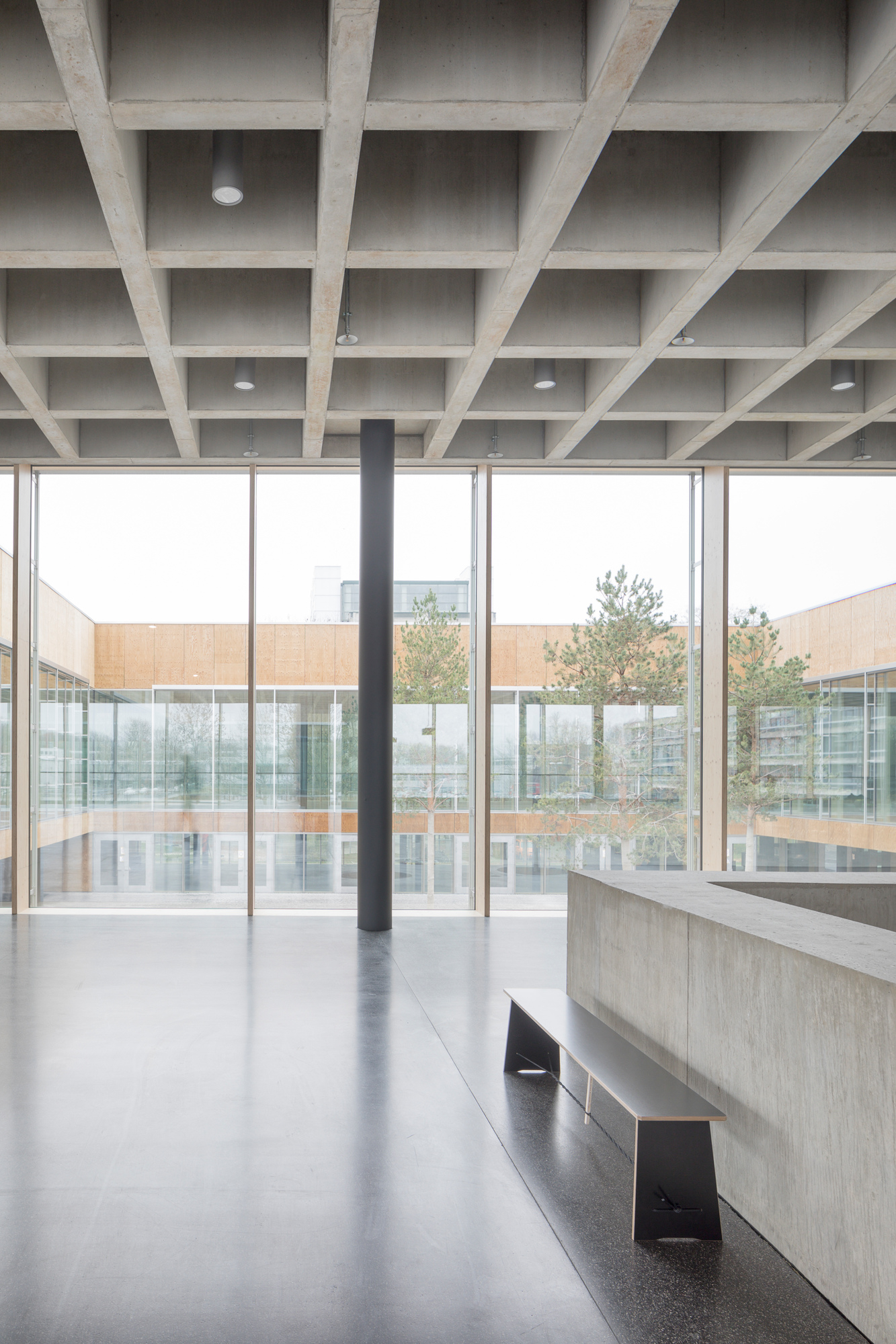 Langer Max Sitzbank 180 cm Nils Holger Moormann