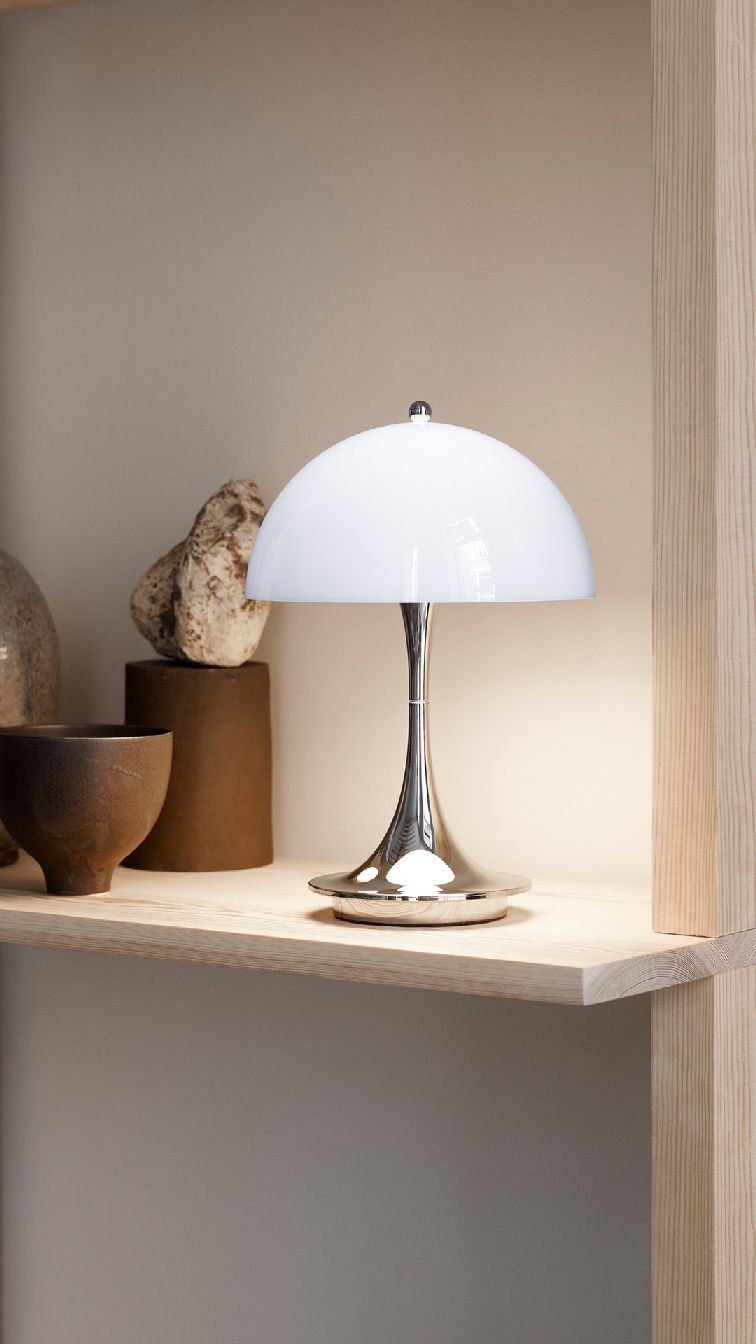 Panthella 160 Portable V3 Akku LED-Tischleuchte Indoor/Outdoor Louis Poulsen Opal Blau-grau