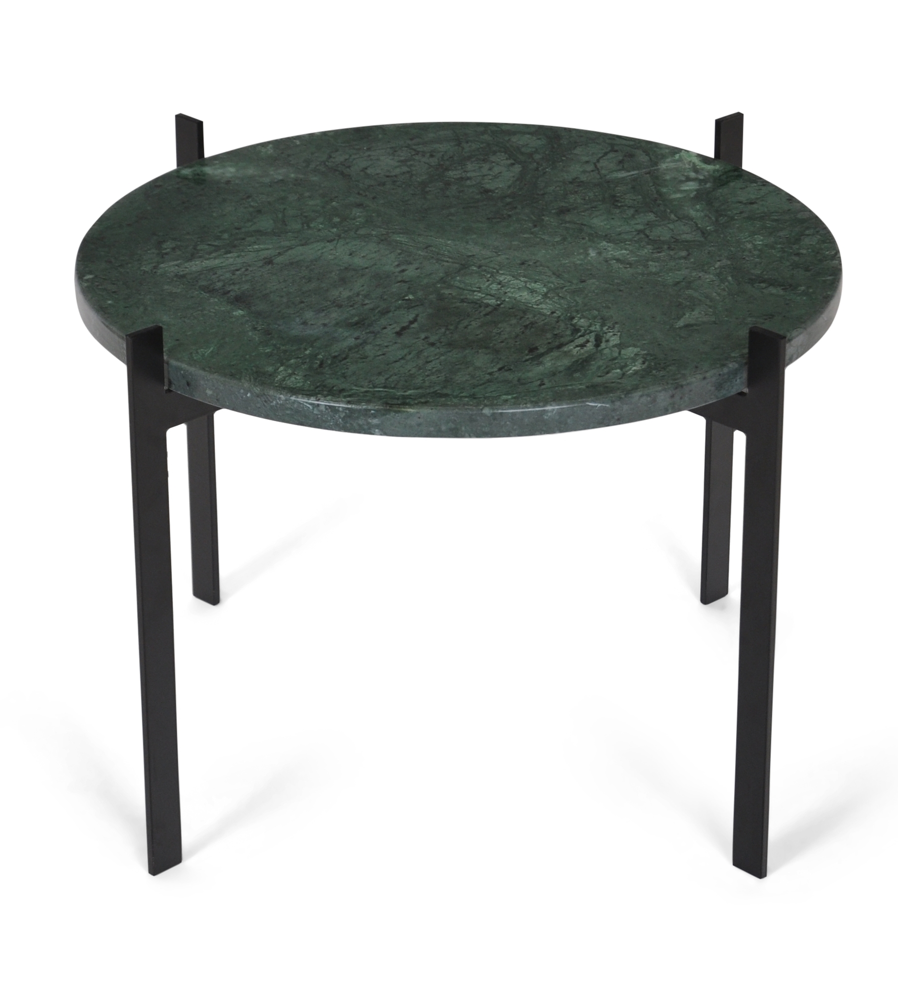 Runder Couchtisch mit grüner Marmorplatte und schwarzem Metallgestell. Ox Denmarq Design.