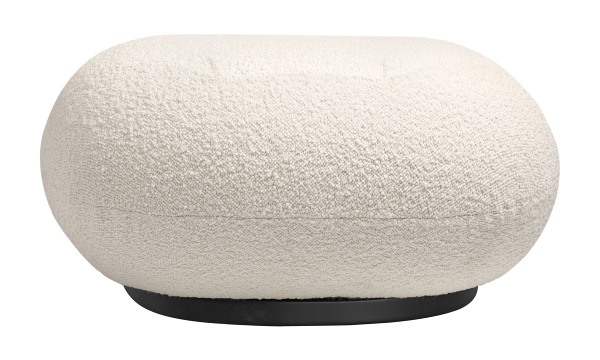 Pacha Ottoman in Cremeweiß mit schwarzem Drehfuß von Gubi, bequemer Sitzhocker.