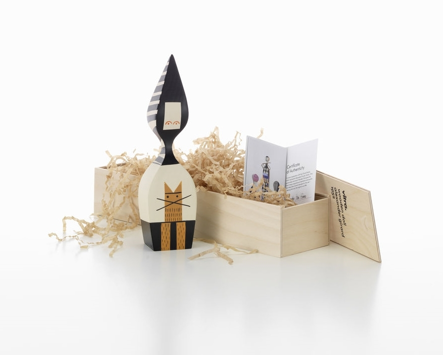 Vitra Wooden Doll No. 20 Holzfigur mit Katzenmotiv in einer Holzkiste mit Echtheitszertifikat.