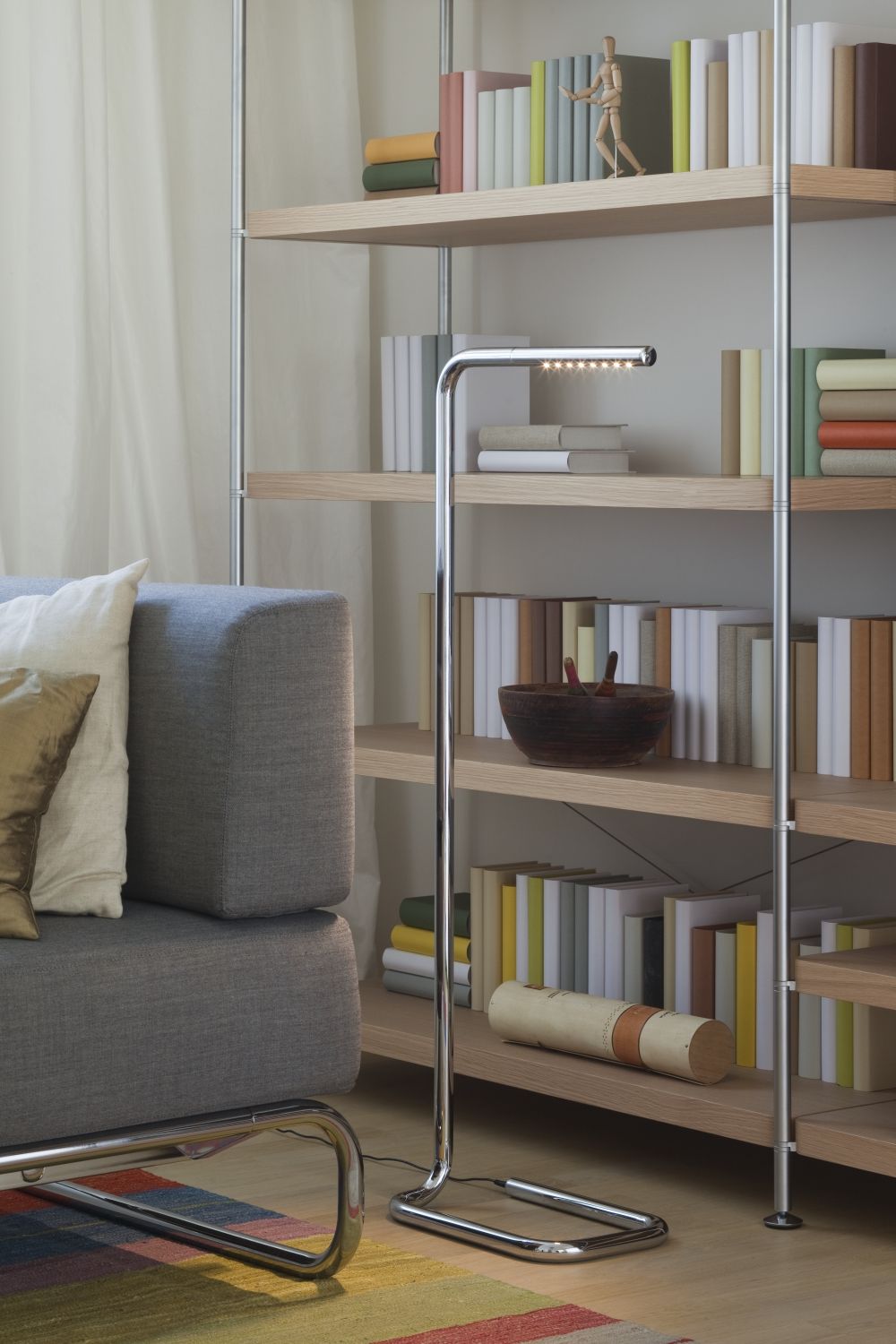 Lum LED 125 Stehleuchte Thonet Verchromt