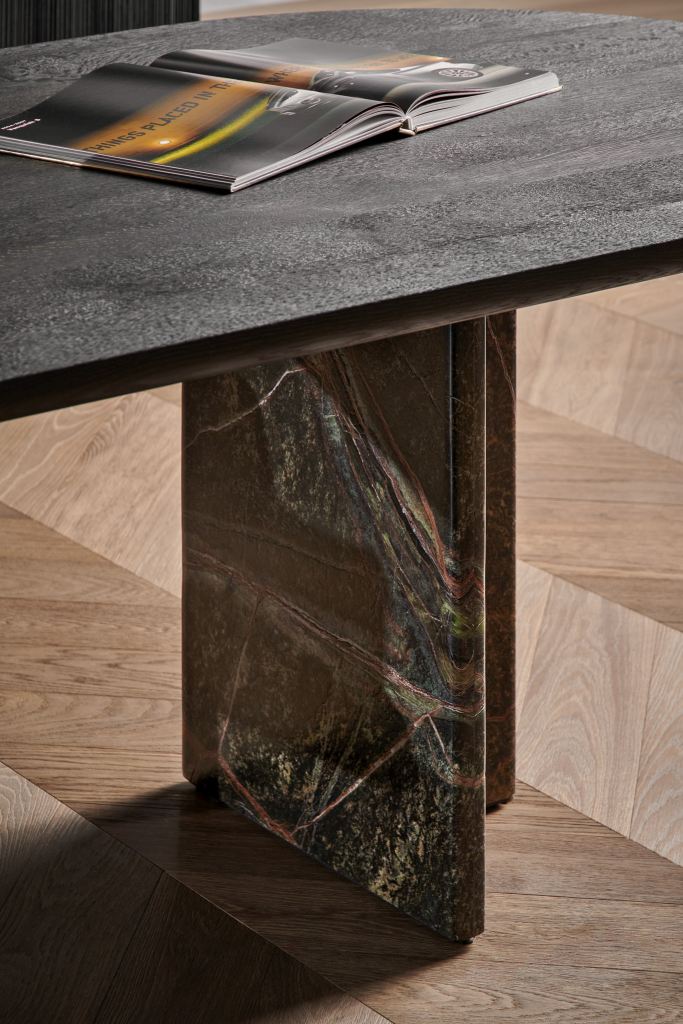 BC17 T-Rox Tisch oval Esstisch Janua 