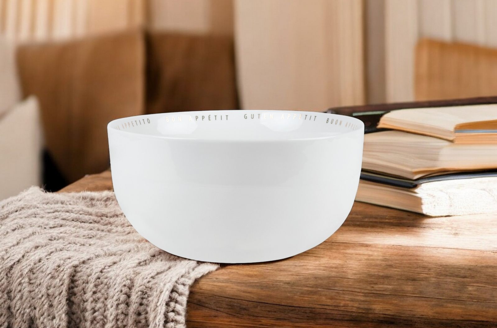Weiße "Guten Appetit" Schüssel aus Keramik, ideal als Salatschüssel oder Müslischale für stilvolles Servieren.