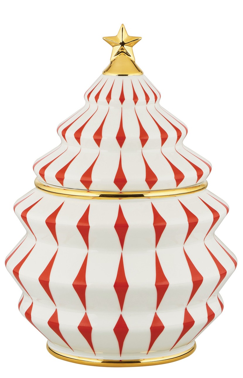 Alessi Keksdose NZ02 Delight in Tannenbaumform, weiß mit roten Rauten und goldenem Stern.