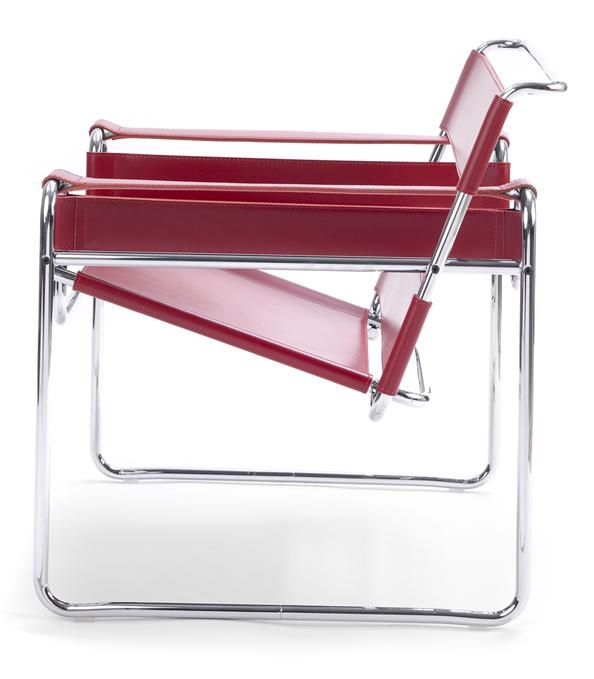 Roter Ledersessel im Bauhaus-Stil, ein Designklassiker von Knoll International, der Wassily Sessel.