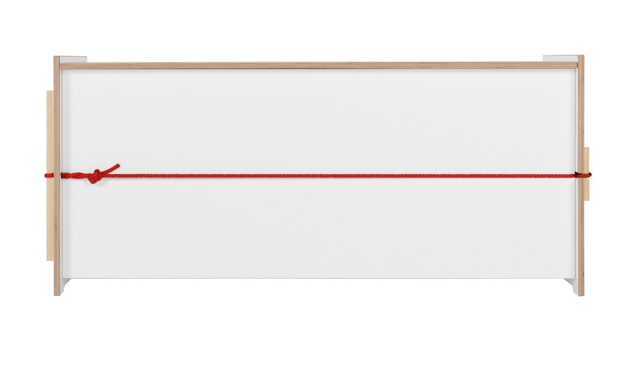 Trude von Nils Holger Moormann: Weißes, minimalistisches Wandregal mit roter Kordel zur Fixierung.