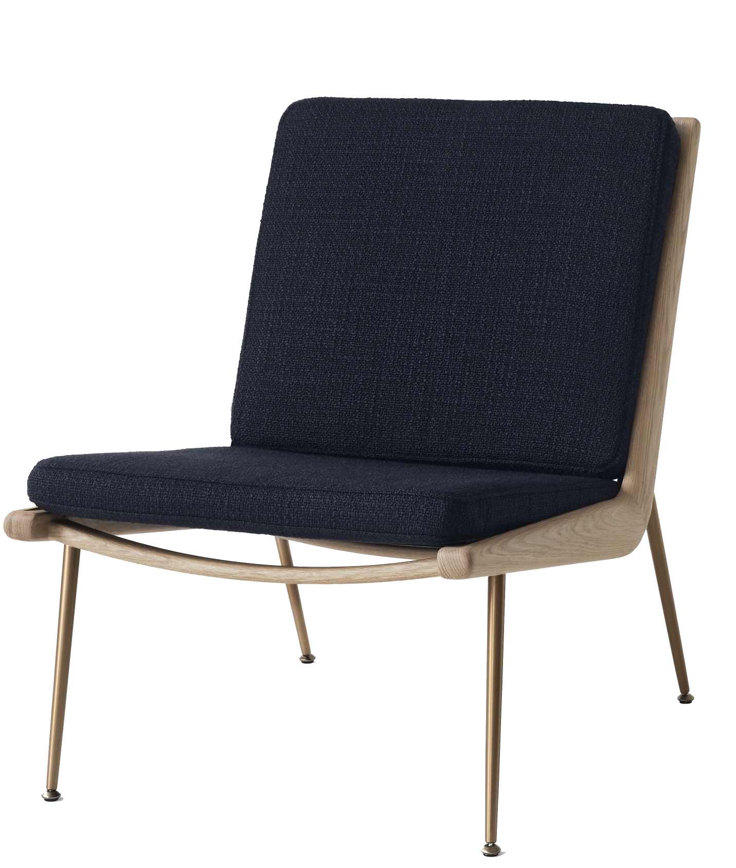 Boomerang Lounge Chair mit blauem Stoffbezug, Holzrahmen und goldenen Beinen. Design Sessel für Wohnzimmer.