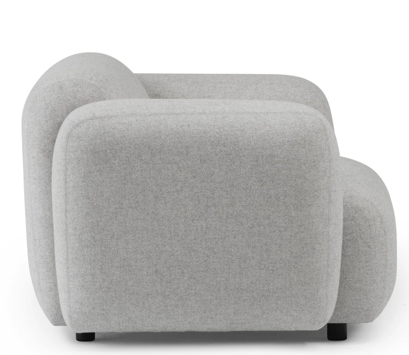 Grauer Swell Sessel von Normann Copenhagen, Seitenansicht. Moderner, bequemer Design Sessel für Wohnzimmer.