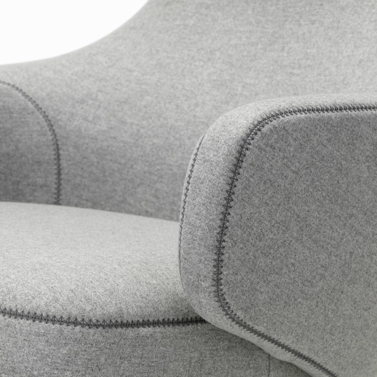 Grand Repos Sessel  + Ottoman Vitra Poliert  Cosy Kieselstein