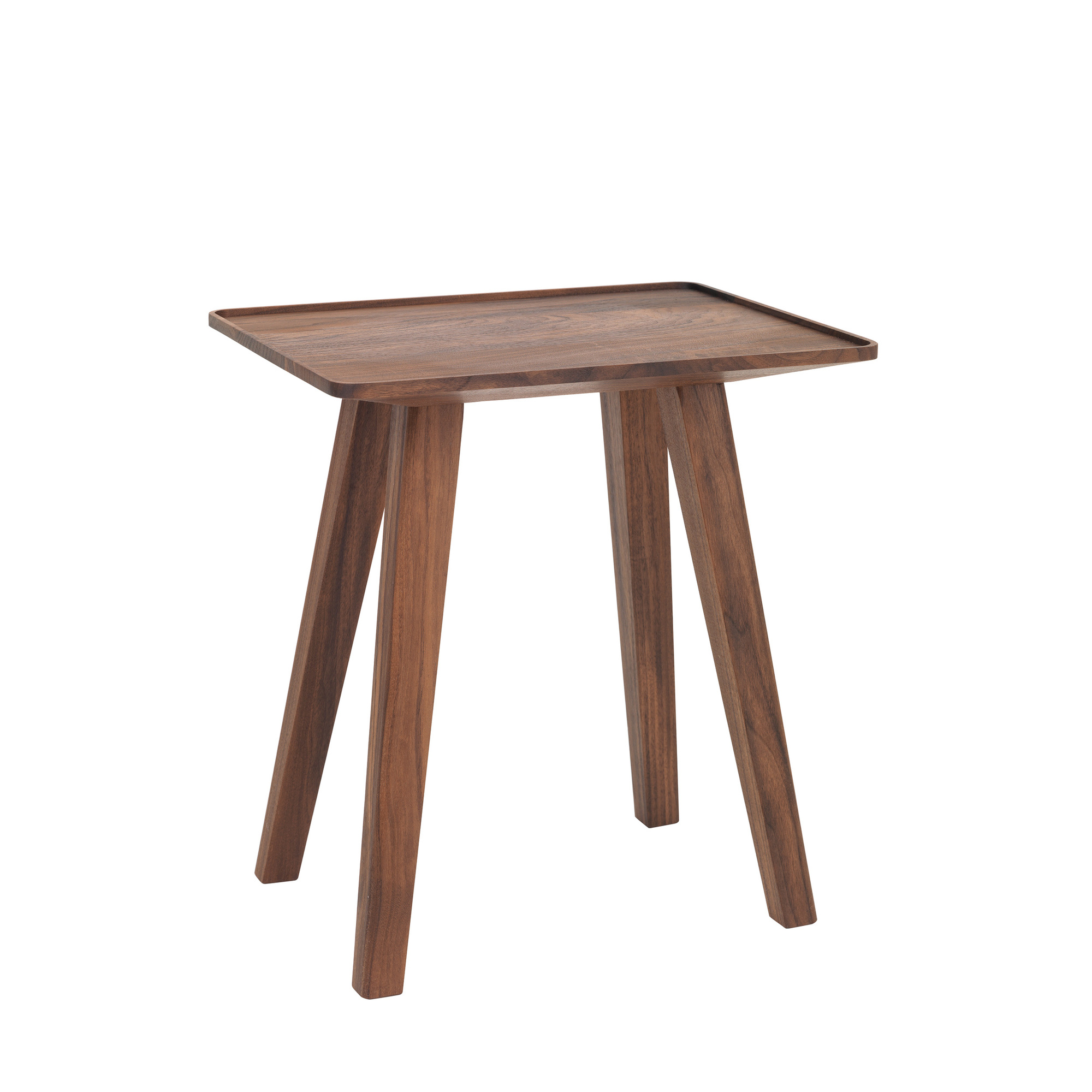 Nini Hocker von Schönbuch: Quadratischer Holzbeistelltisch mit drei Beinen in Walnussbraun.