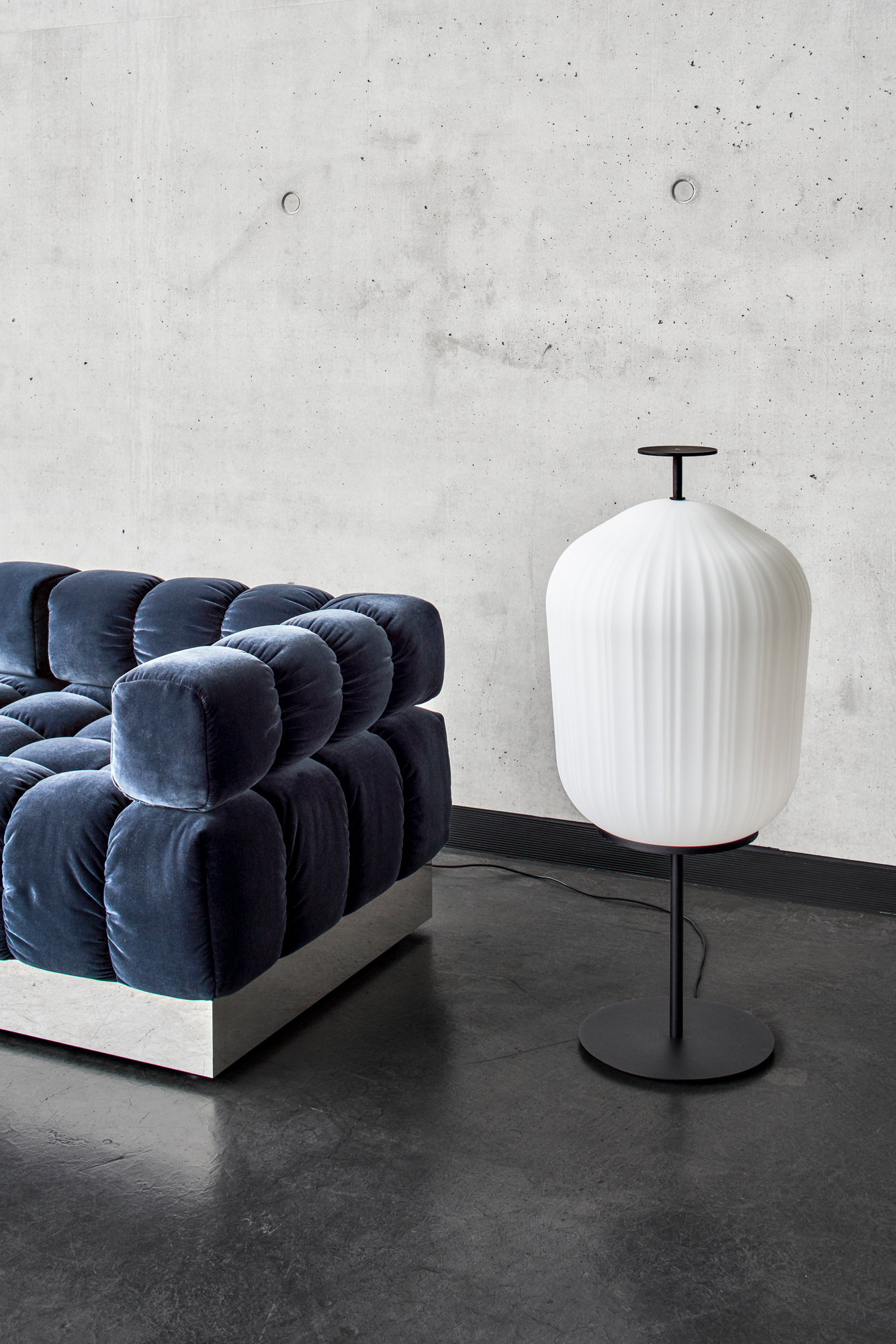 Plissée Floor Lamp Stehleuchte ClassiCon Bronze