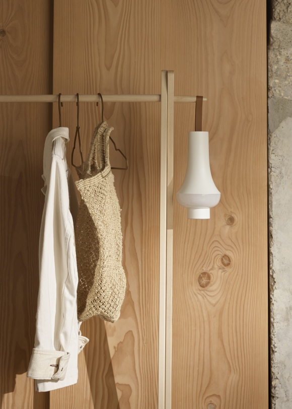 Tomoshi Portable Akkuleuchte / Tischleuchte Louis Poulsen