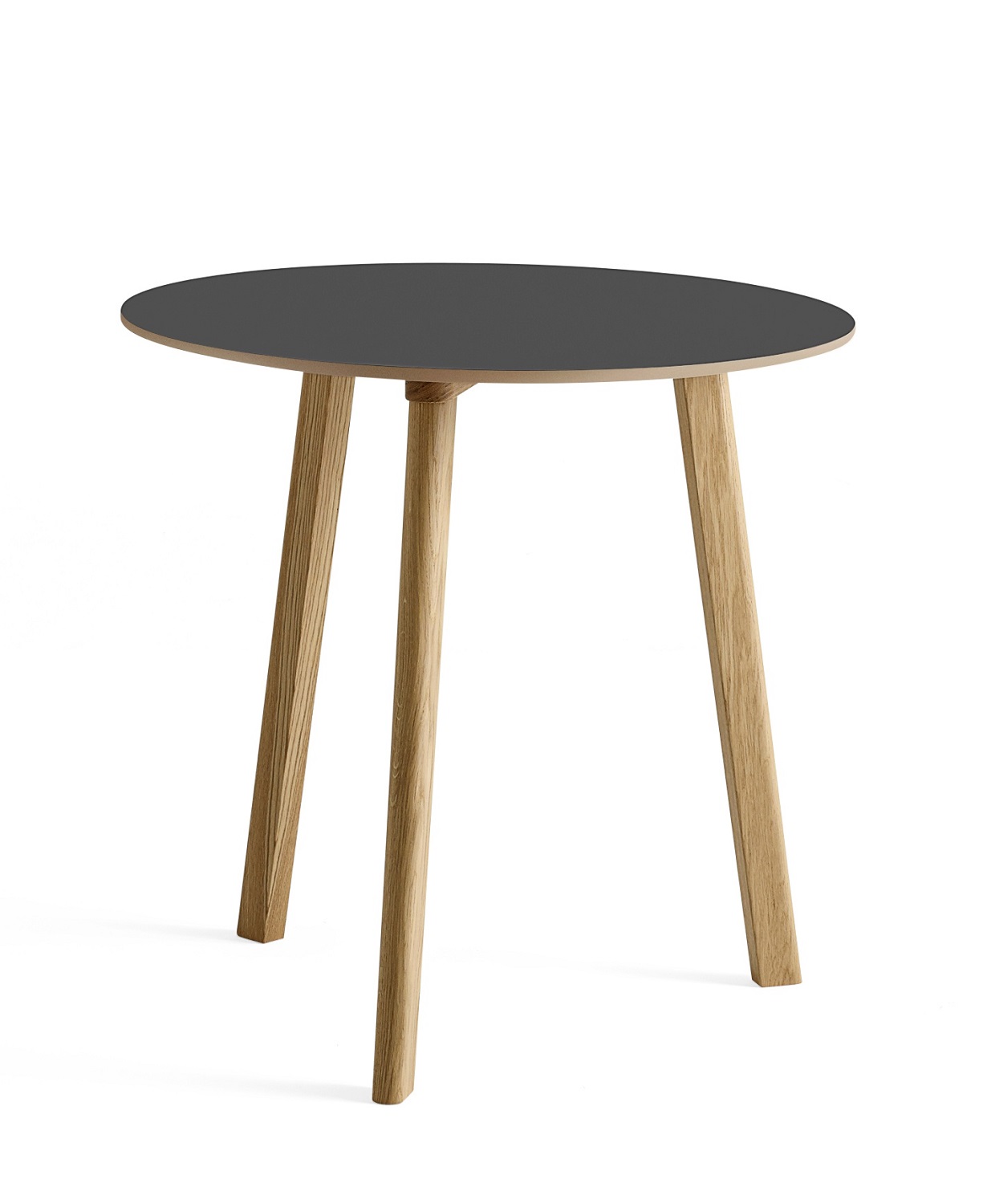 CPH DEUX 220 Tisch von Hay: Runder Esstisch mit grauer Tischplatte und Holzbeinen.