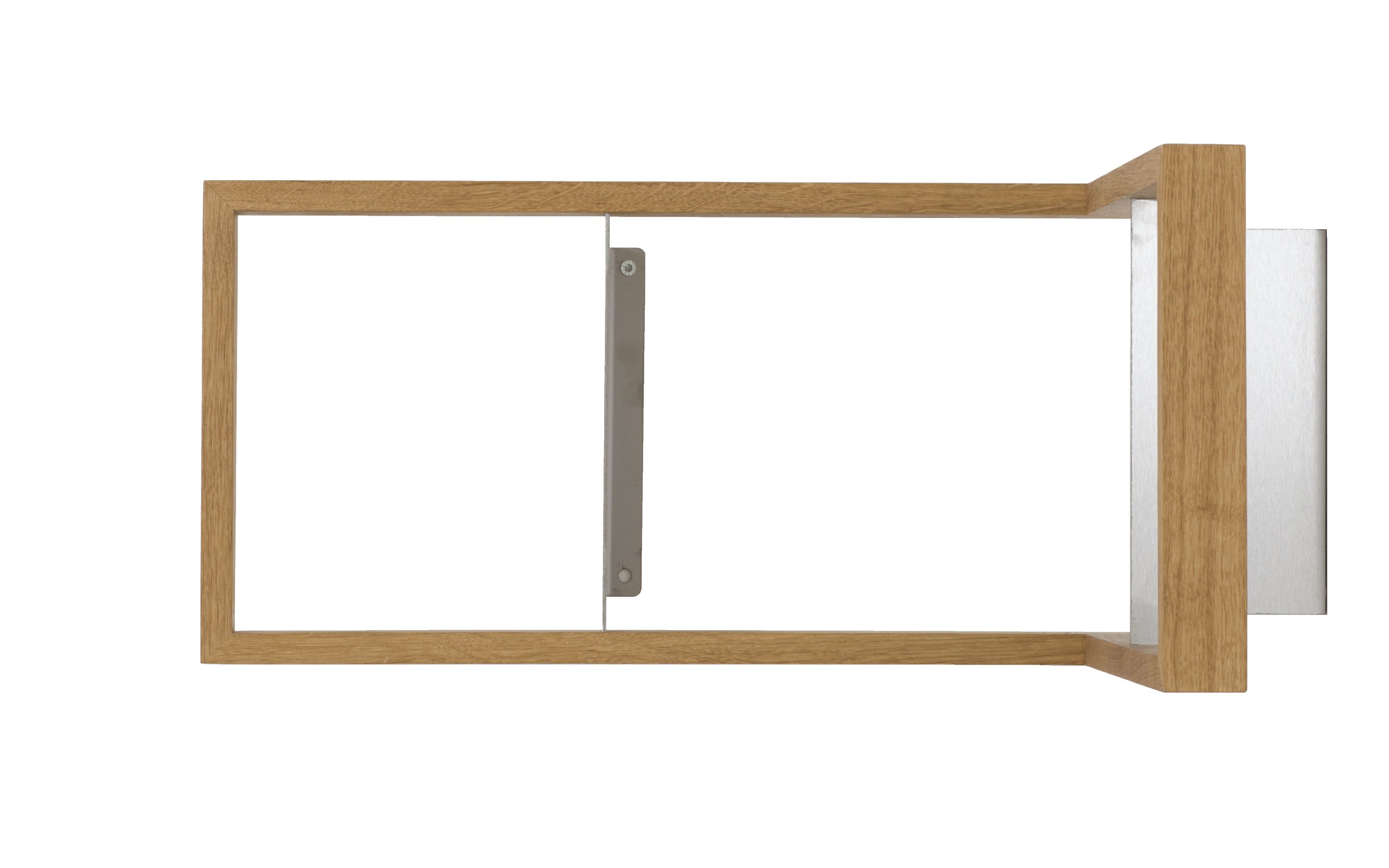 Regal b-eck Eiche: Kleines Wandregal aus Eichenholz mit minimalistischem Design und Metallhalterung.