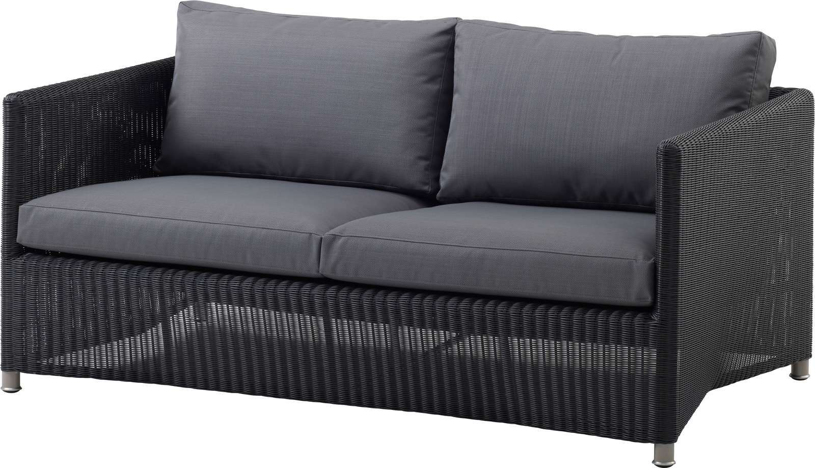 Diamond Outdoor Sofa von Cane-Line, 2-Sitzer in Schwarz mit grauen Kissen. Gartenmöbel für Terrasse.