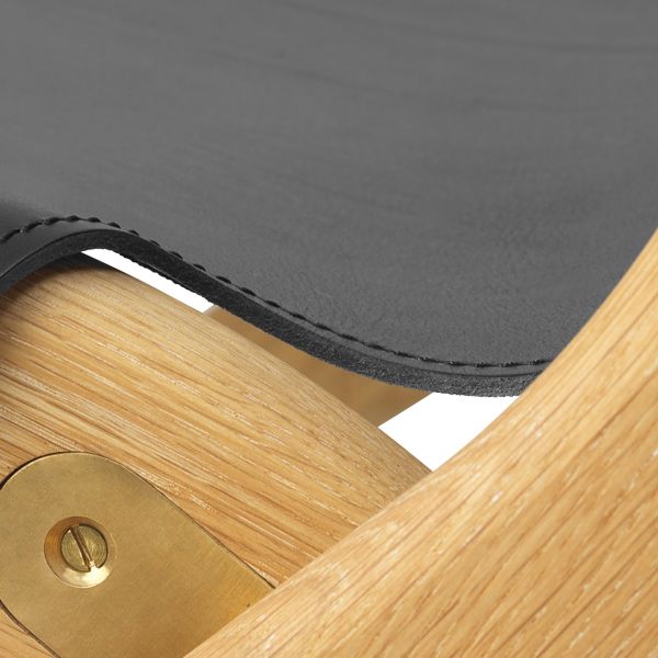 Saxe Chair Eiche geölt - Leder schwarz Audo