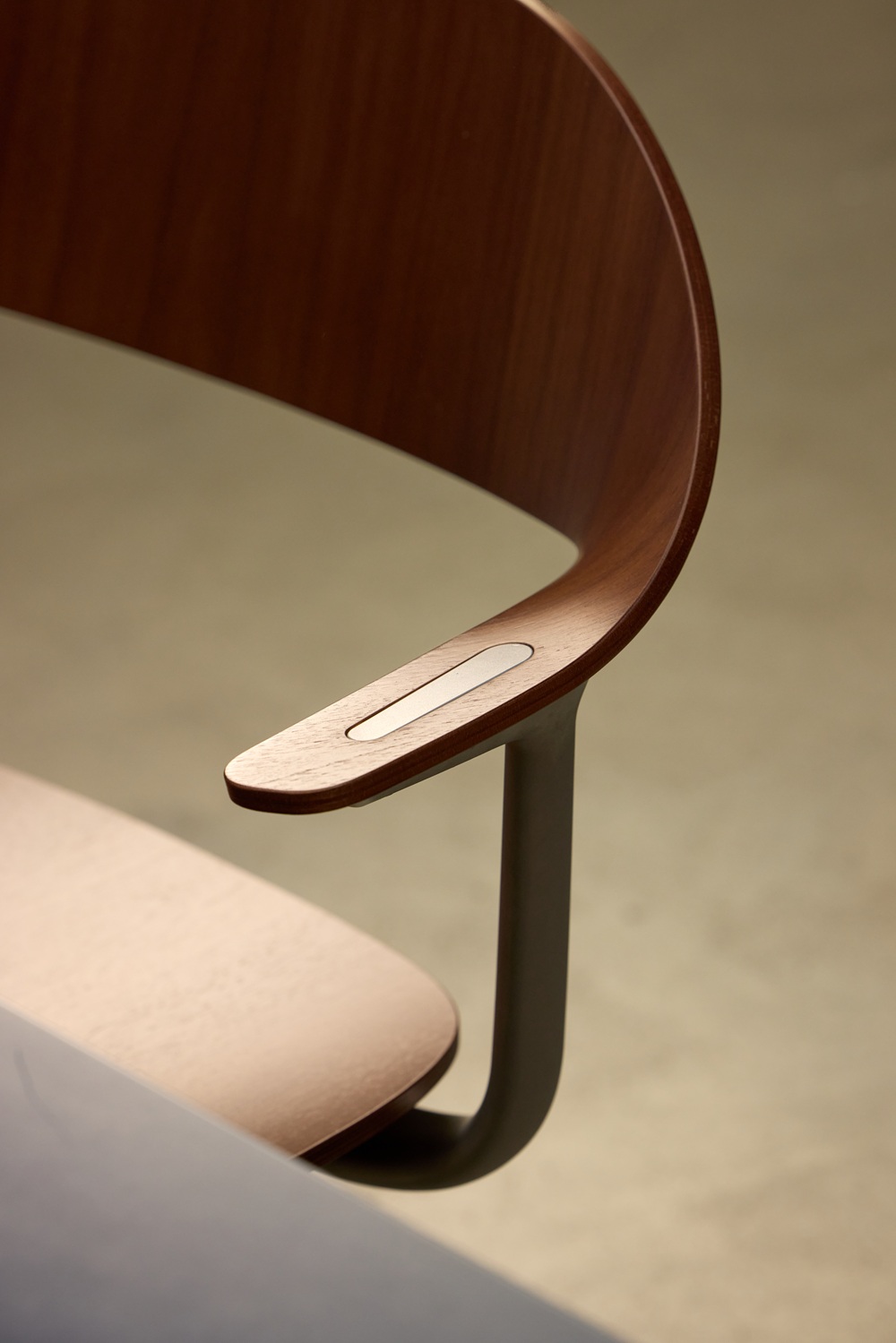 Mynt High Bürodrehstuhl Sitz/Rücken Plywood Vitra