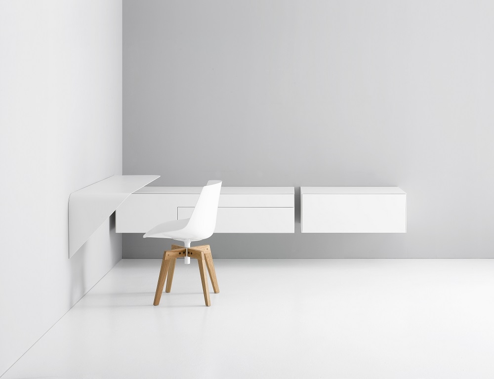 Weißer Mamba Light Wandsekretär von MDF Italia mit Schreibtisch und Ablageflächen. Modernes Design.