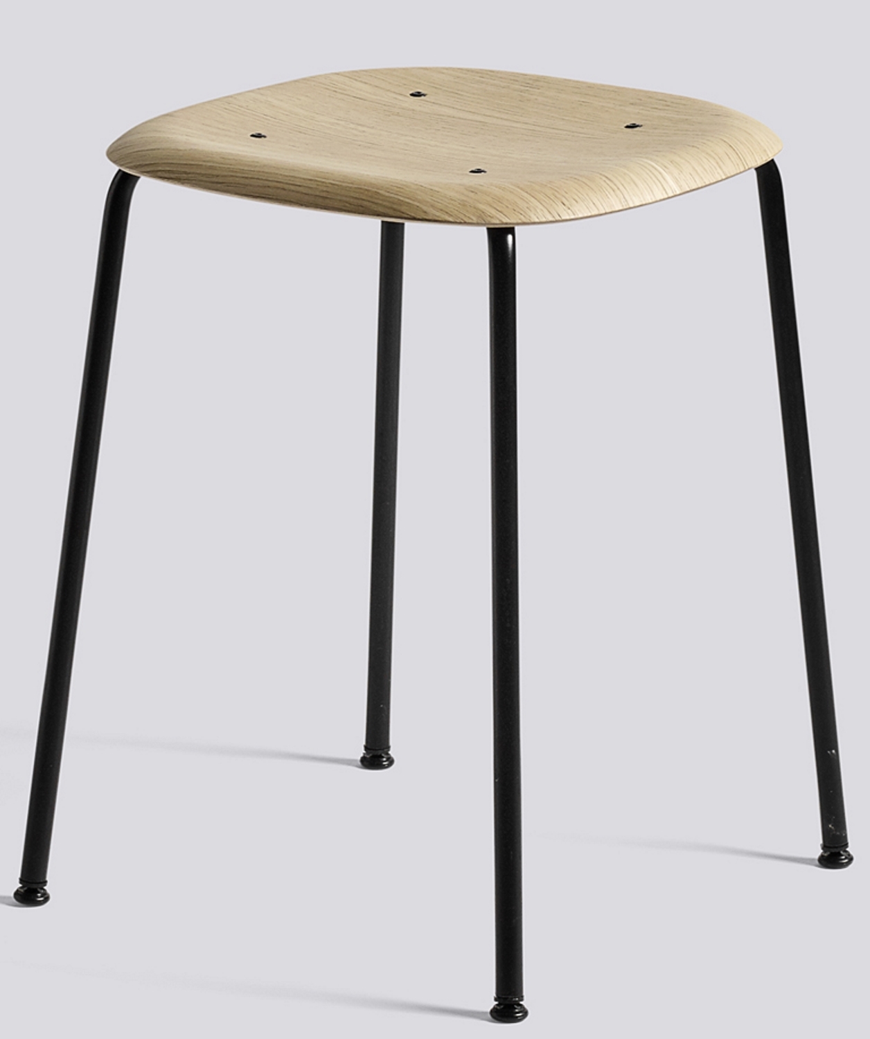 Soft Edge 70 Stool Hocker Hay-schwarz / Eiche wasserbasierter lack
