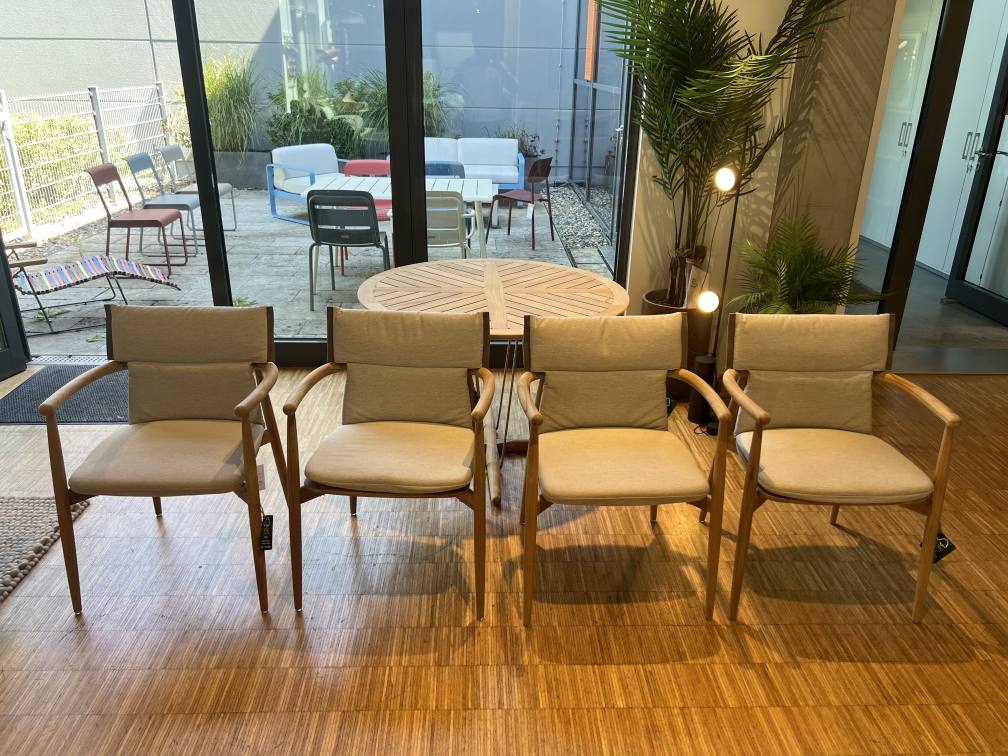 Embrace Tischkombination Outdoor Carl Hansen & Søn AUSSTELLUNGSSTÜCK