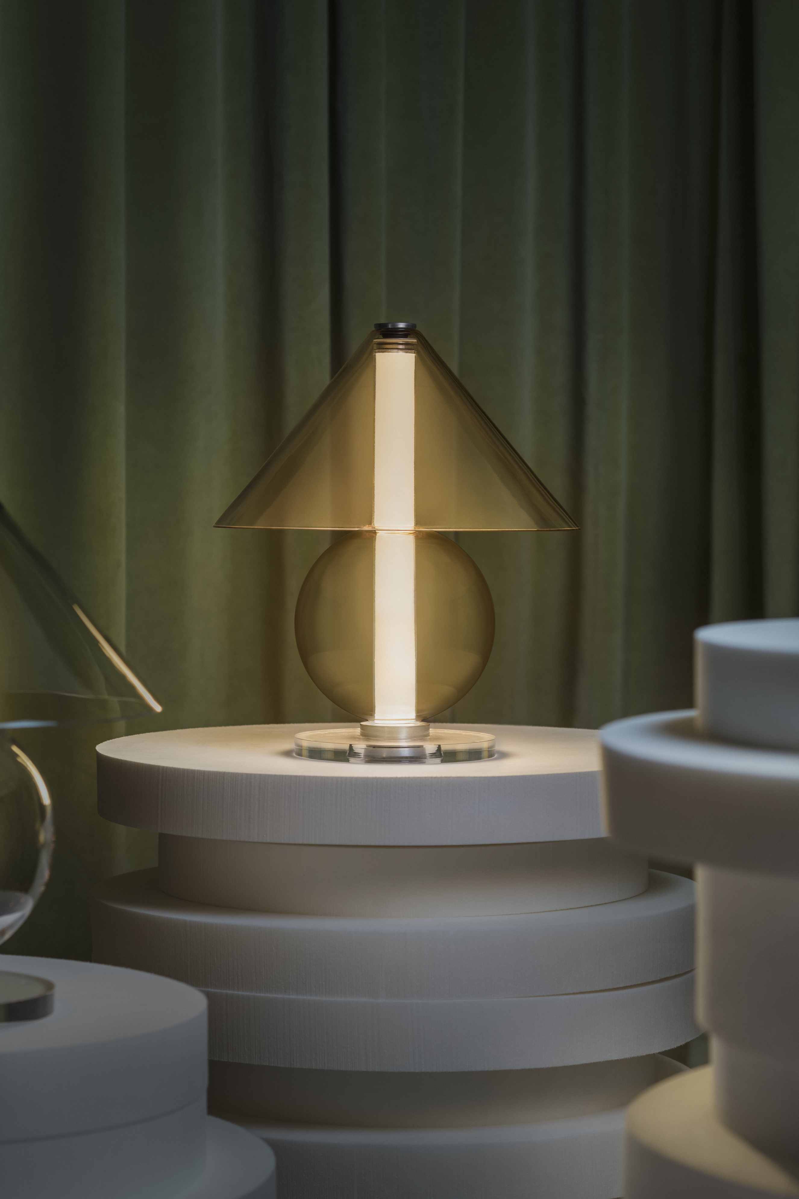 Fragile Tischleuchte marset