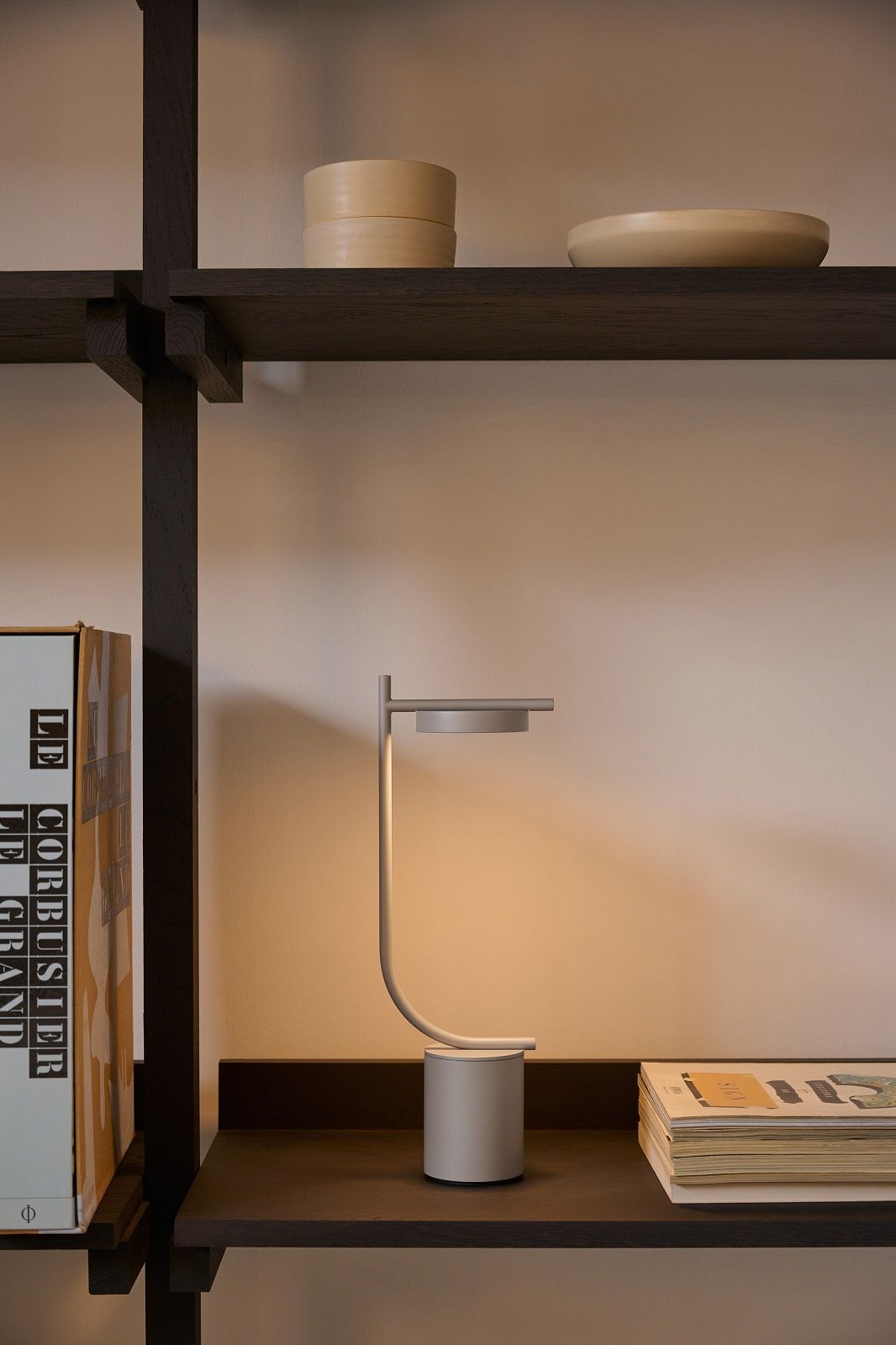 Igram Portable Table Lamp Shape J Akkuleuchte / Tischleuchte Grupa 