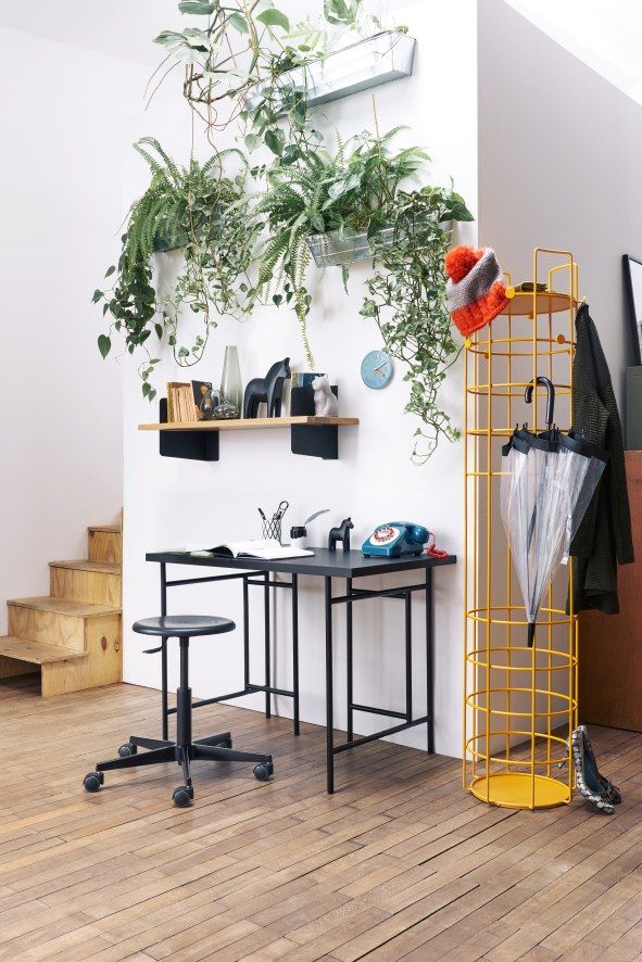 Mr. Round Drehhocker Richard Lampert