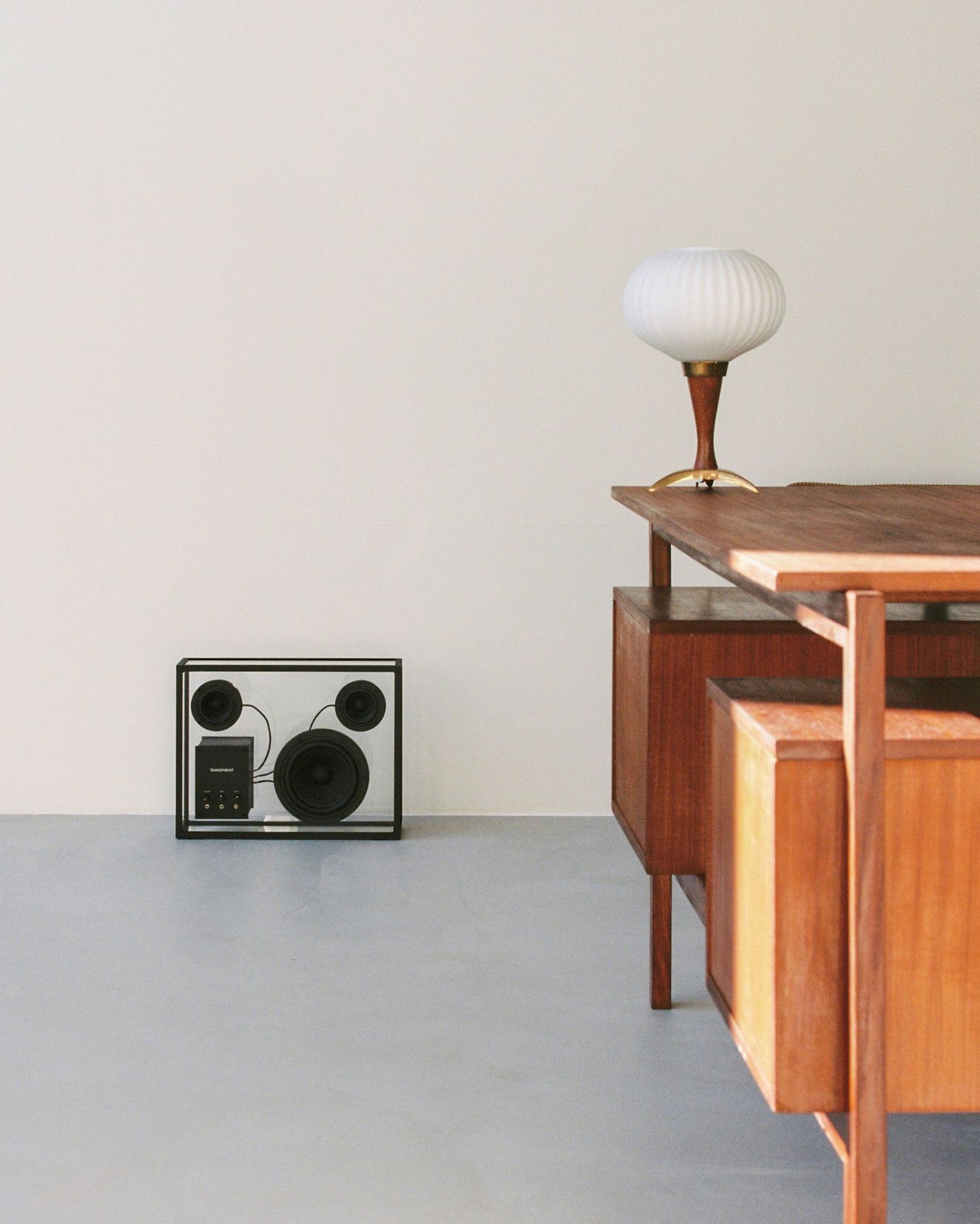 Transparenter Lautsprecher Transparent