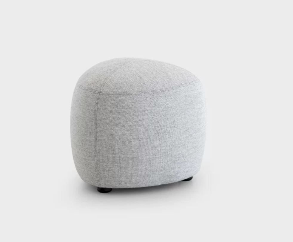 Grauer Kipu D06 Mini Sitzhocker / Pouf La Palma, ideal als bequeme Sitzgelegenheit.