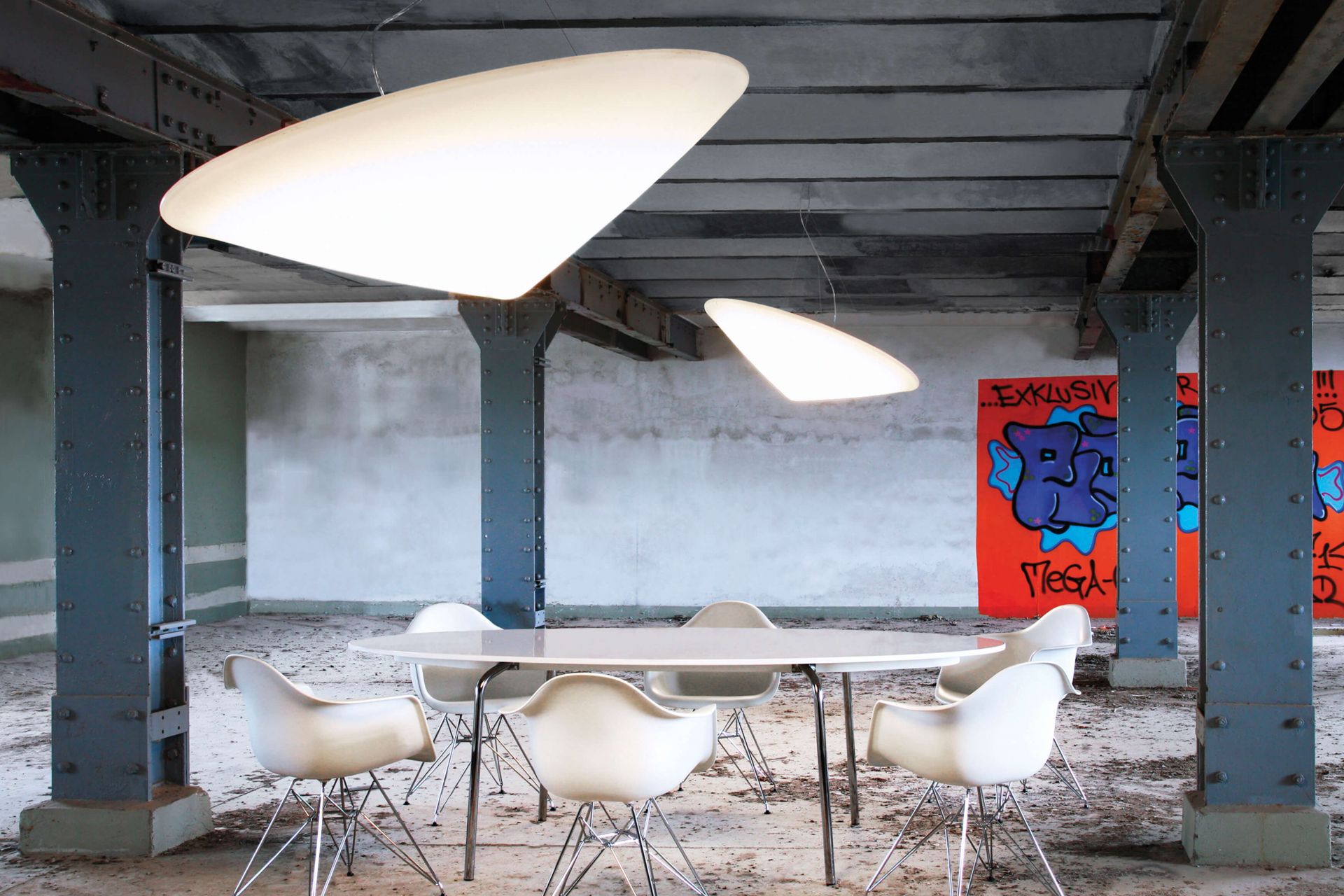 Cao Mao Pendelleuchte: Moderne, dimmbare Hängelampe über Esstisch, stilvolle Innenbeleuchtung für Wohnraum und Esszimmer.