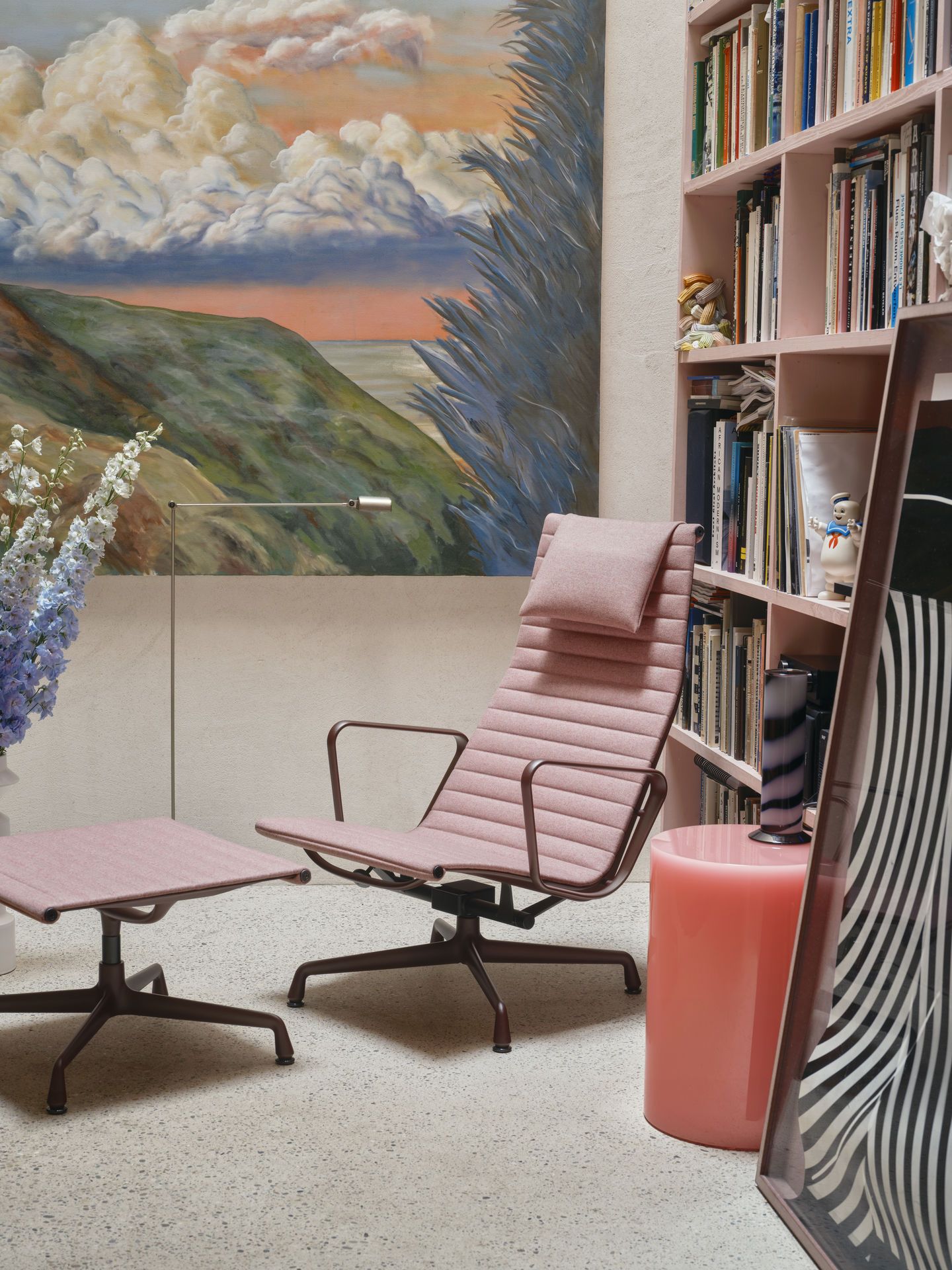 Aluminium Chair EA124 / EA 124 Sessel Vitra