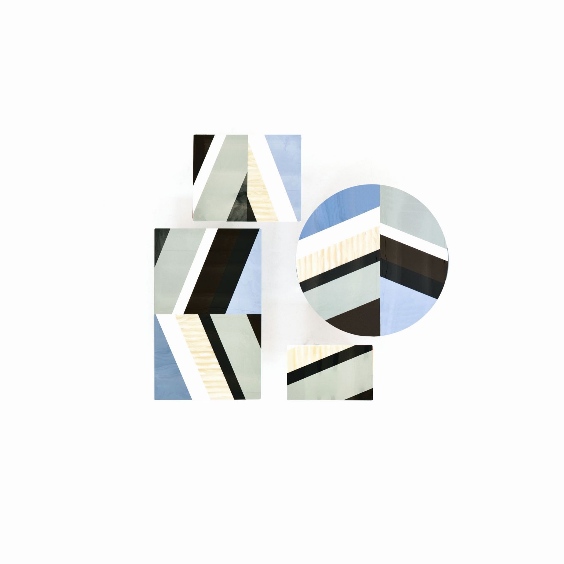 Blauer Fishbone Tisch von Moroso mit geometrischem Muster für modernes Wohnen.