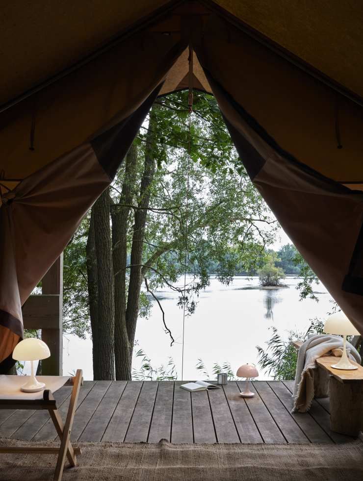 Panthella 250 Table lamp LED Tischleuchte Opal Pale rosa Louis Poulsen EINZELSTÜCK