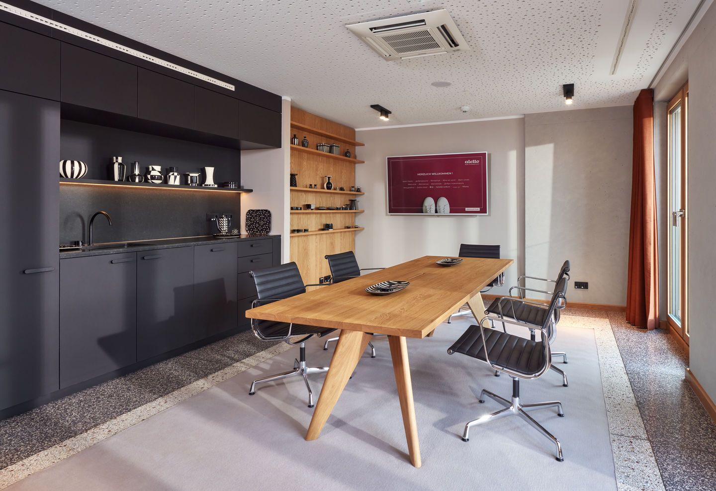 Aluminium Chair EA 103 / EA103 Stuhl Vitra