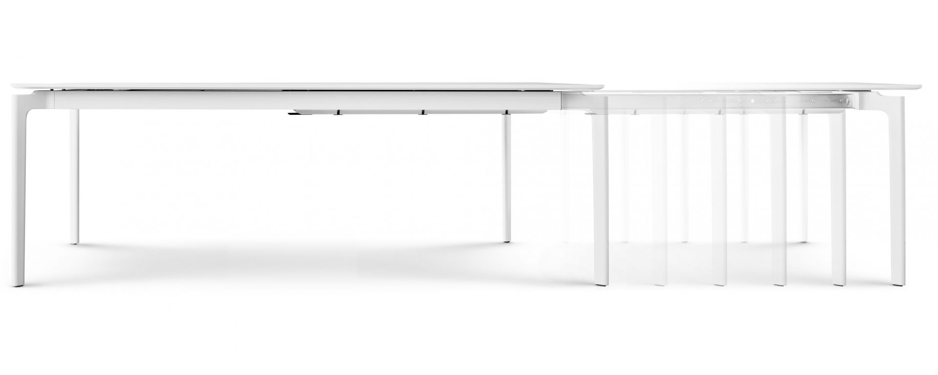 Weißer, ausziehbarer Esstisch von Eva Solo, Modell More, teilweise ausgezogen, modernes Design.