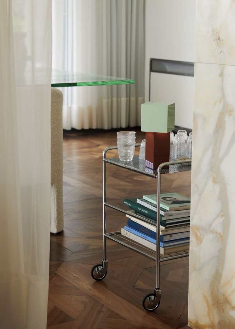 Pivot ATD7 Portable Tischleuchte / Akkuleuchte AndTradition