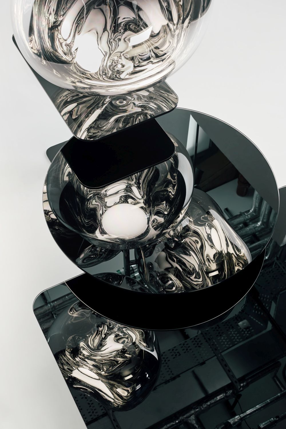 Flash Beistelltisch / Couchtisch Tom Dixon